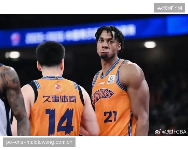 历史性突破，哈桑·怀特塞德成为CBA首位荣获最佳防守球员的外籍球员。